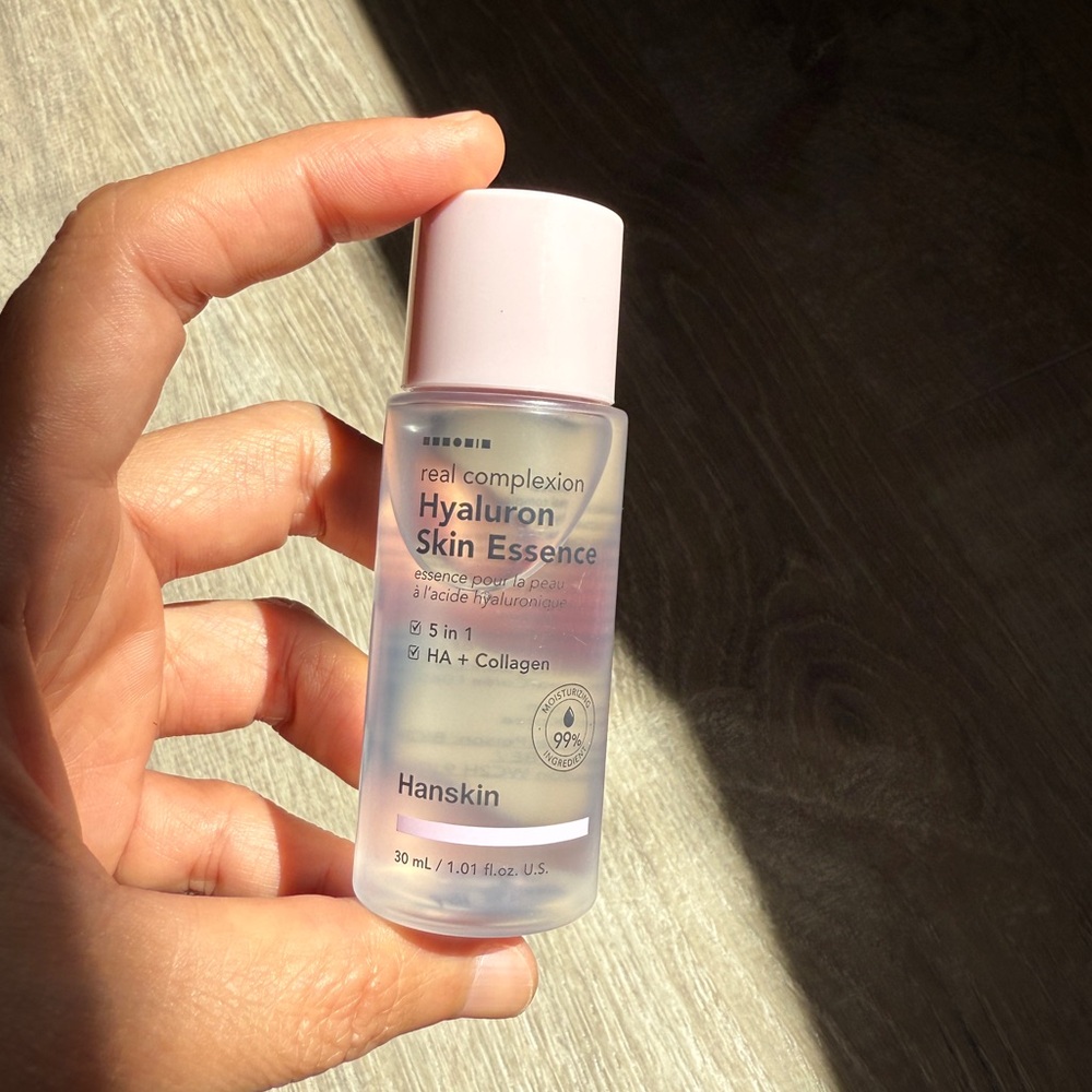 Hanskin Hyaluron Skin Essence – Travel Size 30ml (New)